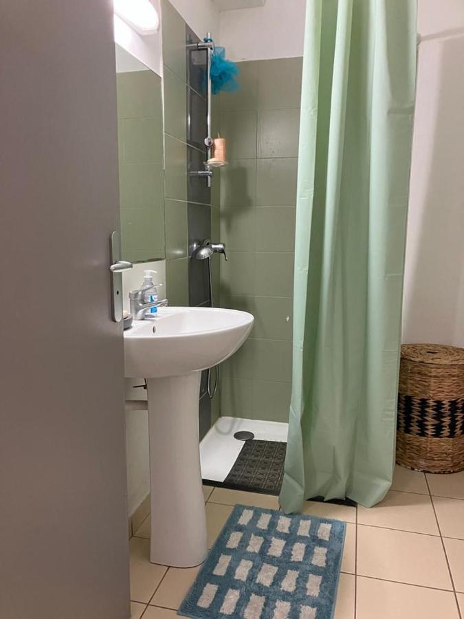 Goutali Apartment Сен Дьони Екстериор снимка